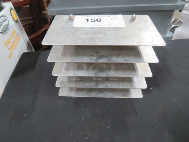 One Small 5 Shelf Organizer. - Image 1 of 1