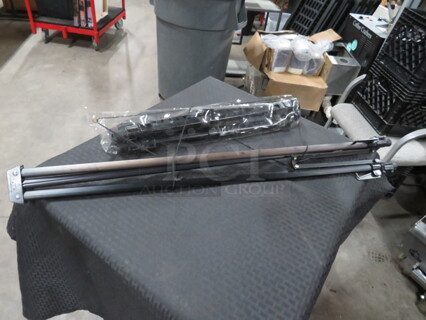 Assorted Tripod. 2XBID
