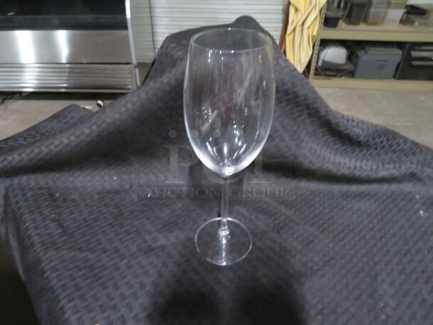Stem Wine Glass. 7XBID - Image 1 of 1