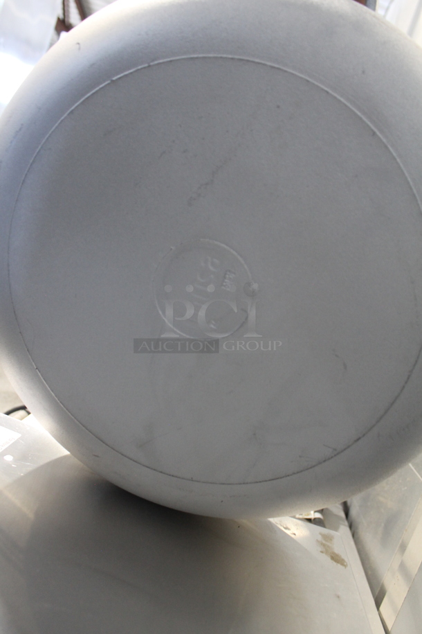 Imusa Metal Stock Pot w/ Lid. - Image 6 of 6