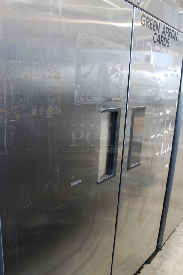 2015 True TG2R-2S ENERGY STAR Stainless Steel Commercial Two Door Reach In Cooler w/ Poly Coated Racks on Commercial Casters. 115 Volts, 1 Phase. Tested and Working! - Image 4 of 8