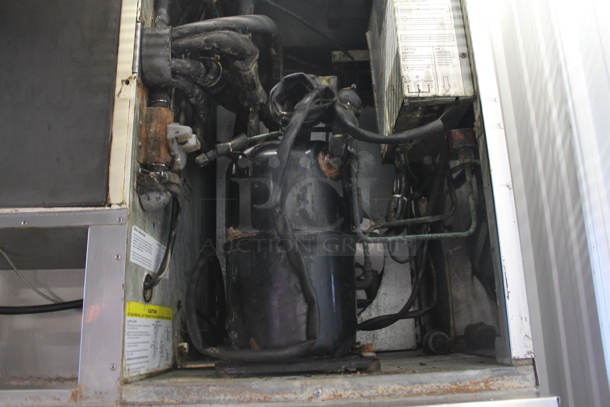 Hoshizaki KM-1300SAF Stainless Steel Commercial Ice Head on Commercial Ice Bin. - Image 4 of 7