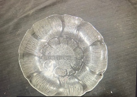 9 Inch Glass Plate. 11XBID