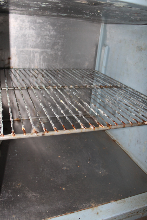 2015 Delfield 18699PTB Stainless Steel Commercial Sandwich Salad Prep Table Bain Marie Mega Top. 115 Volts, 1 Phase. Tested and Working!
 - Image 9 of 11