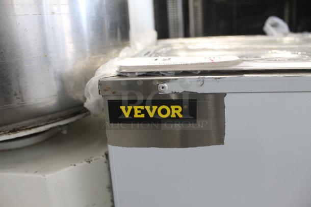 Vevor NB-6V Stainless Steel Commercial Countertop Refrigerated Rail w/ 6 Stainless Steel 1/3x6 Drop In Bins and Lids. 110 Volts, 1 Phase. Tested and Working! - Image 3 of 10