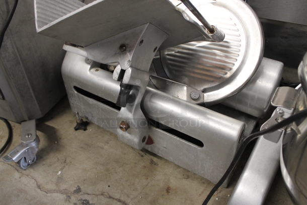 Globe Stainless Steel Commercial Countertop Automatic Meat Slicer w/ Blade Sharpener. 115 Volts, 1 Phase. Tested and Working! - Image 4 of 9