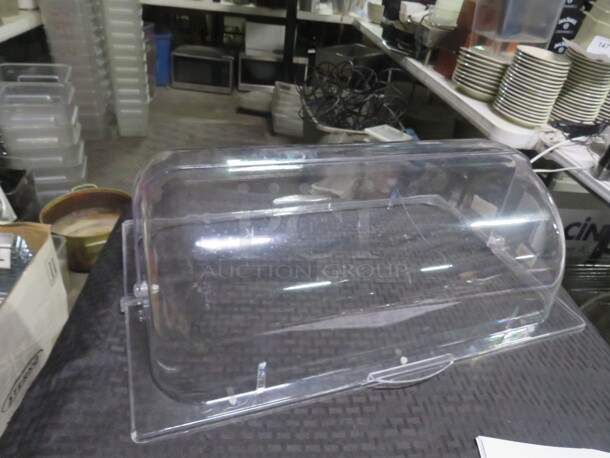 One NEW Full Size Poly Hinged Dome Lid With Handle For Chafers. #PLRCF001R - Image 1 of 3