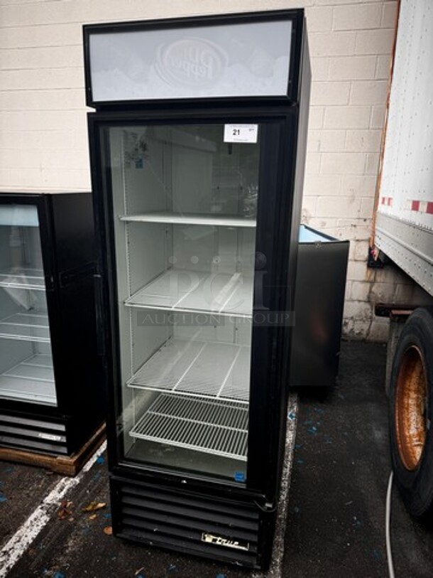 TRUE GDM-23 Single Door Merchandiser 115V  - Image 3 of 7