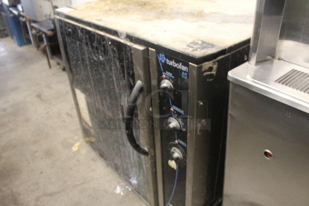 Turbofan 85 Stainless Steel Commercial Convection Oven w/ View Through Door. See Pictures For Glass Damage. - Image 3 of 6