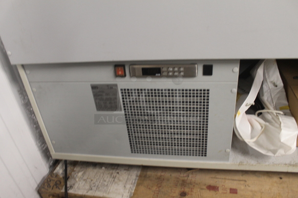 BRAND NEW SCRATCH AND DENT! Sifa DM TVF 150 VENT R404A Stailness Steel Commercial Deli Display Case Merchandiser. 220-240 Volts. - Image 4 of 7