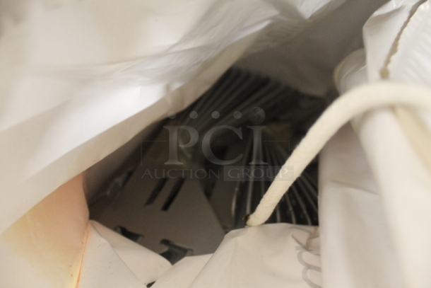 BRAND NEW SCRATCH AND DENT! Sifa DM TVF 150 VENT R404A Stailness Steel Commercial Deli Display Case Merchandiser. 220-240 Volts. - Image 6 of 7