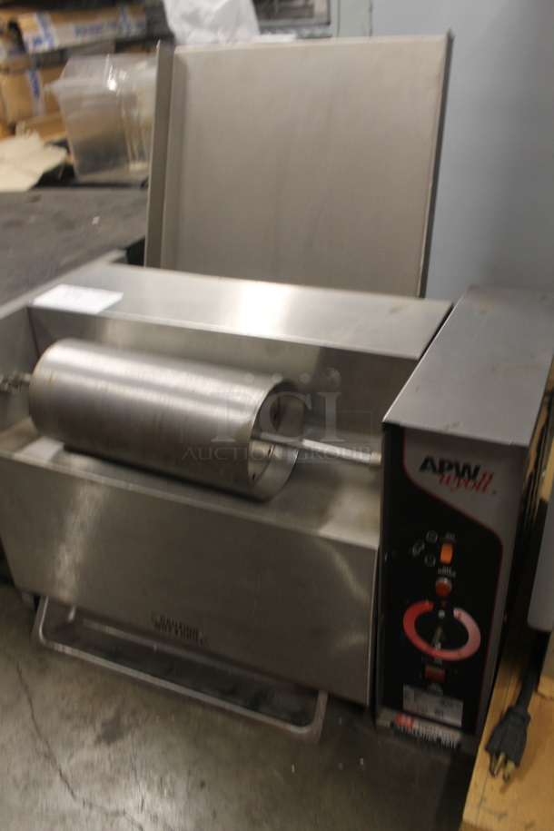 APW Wyott M-95-3 Stainless Steel Commercial Countertop Vertical Bun Grill Toaster. 208 Volts, 1 Phase.  - Image 3 of 5