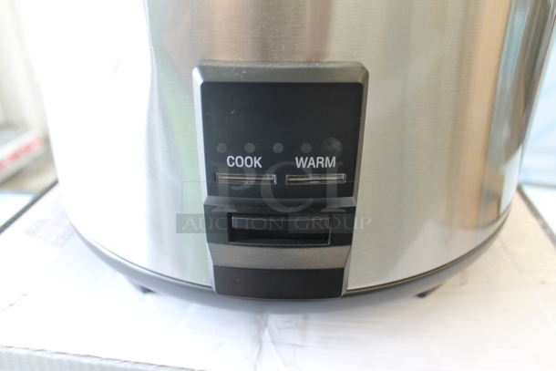 BRAND NEW SCRATCH AND DENT! Proctor Silex 37560R Stainless Steel Commercial Countertop Rice Cooker. 120 Volts, 1 Phase. Tested and Working! - Image 2 of 6