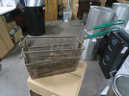 Deep Fry Basket. 2XBID