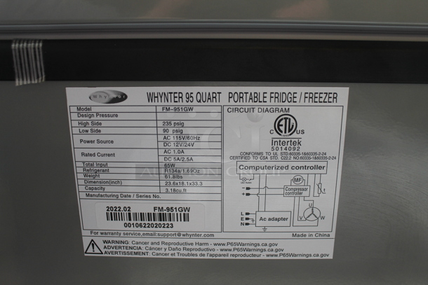BRAND NEW SCRATCH AND DENT! Whynter FM-951GW 95 Quart Portable Wheeled Refrigerator/Freezer with Door Alert and 12v Option. 115 Volts, 1 Phase. Tested and Working! - Image 7 of 7