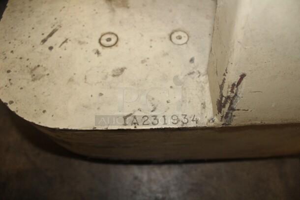 WOW! Crown IA231934 Lift. 50x75x85. Per Owner: Has Charging Issues.  - Image 2 of 4