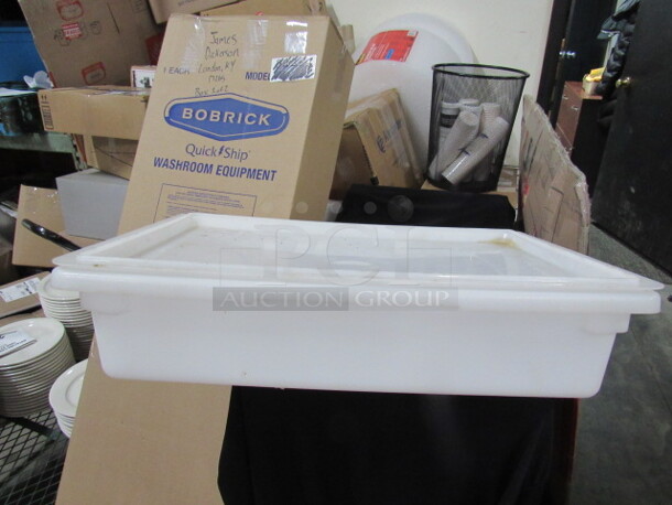 One 8.75 Gallon Food Storage Container With Lid.