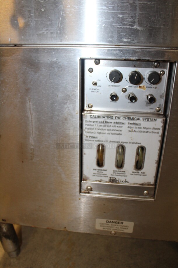 WOW! Commercial Stainless Steel Glass Washer. 24x24x34. 120V/60 Hz. Working When Pulled!  - Image 3 of 4