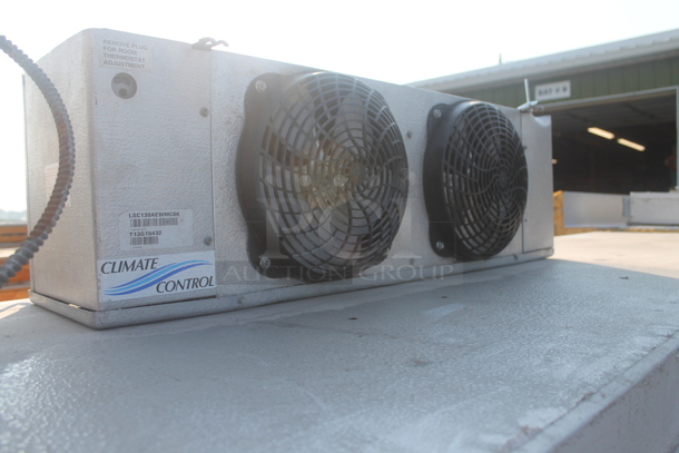 10'x14' Walk In Freezer Box w/ Celson AKA9461ENADQ 208-230 Volt, 1 Phase Compressor and Climate Control LSC130AEWMC6K 115 Volt, 1 Phase Evaporator. Does Not Have Floor. Information Provided By The Consignor But Not Verified By PCI Auctions. - Image 8 of 11