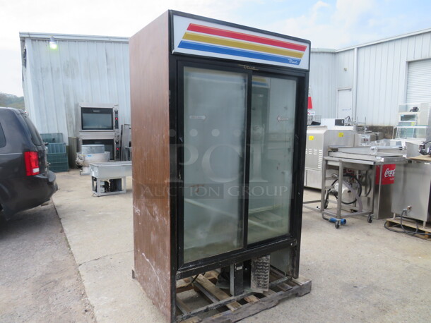 One True 2 Door Glass Display Cooler. 115 Volt. #GDM-41. No Bottom Plate. 47X29X78 - Image 1 of 2