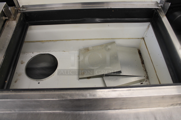 True TPP-60 Stainless Steel Commercial Pizza Prep Table. 115 Volts, 1 Phase. Tested and Powers On But Does Not Get Cold - Image 3 of 8