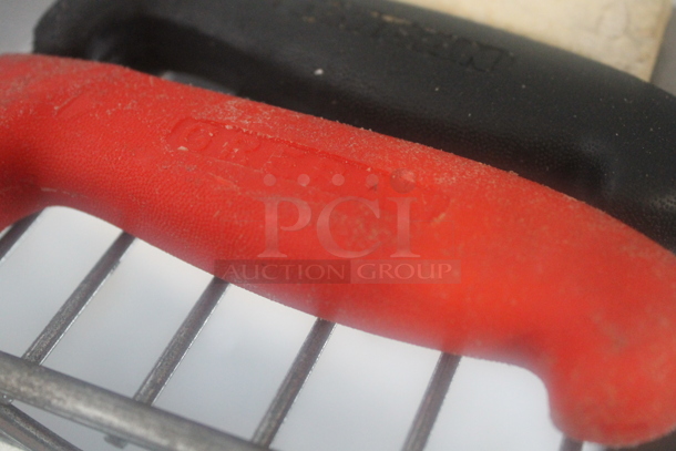 50 SHARPENED Stainless Steel Serrated Knives. 50 Times Your Bid! - Image 6 of 7