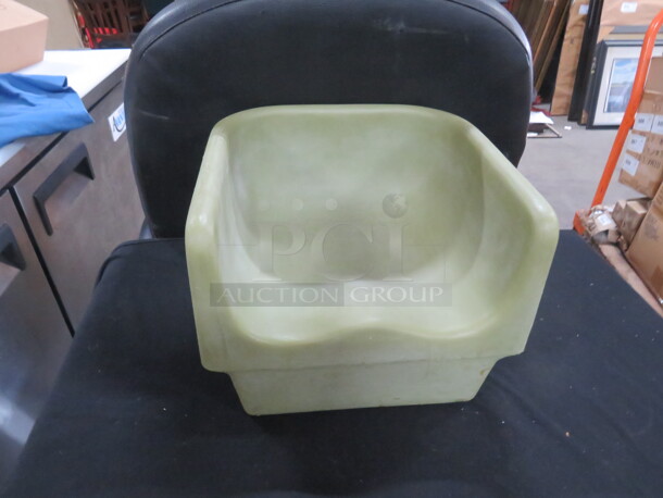 One Cambro Booster Seat.