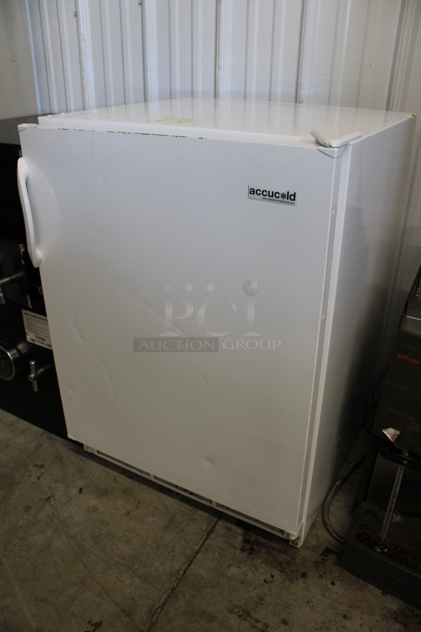 Accucold Mini Cooler. 23.5x23.5x32.5. Tested and Working! - Image 2 of 6