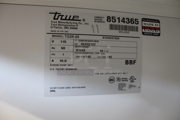 2015 True TG2R-2S Stainless Steel Commercial 2 Door Reach In Cooler w/ Poly Coated Racks on Commercial Casters. Tested and Working! - Image 6 of 6