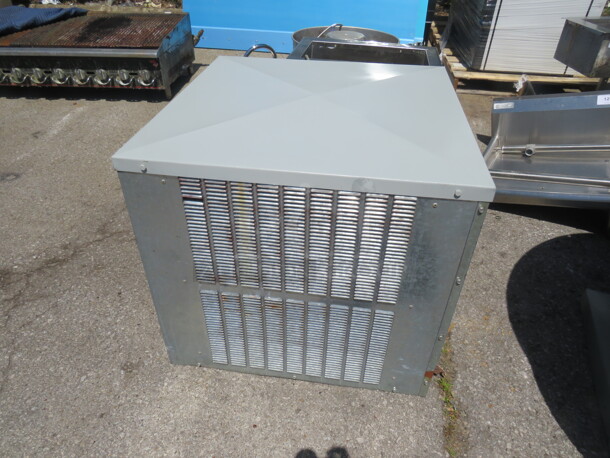 One Return Air. 28.5X28.5X26 - Image 1 of 2