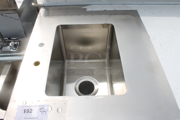 BRAND NEW SCRATCH AND DENT! Stainless Steel Commercial Table w/ Sink Bay and Under Shelf. Bay 11x15x11 - Image 3 of 4