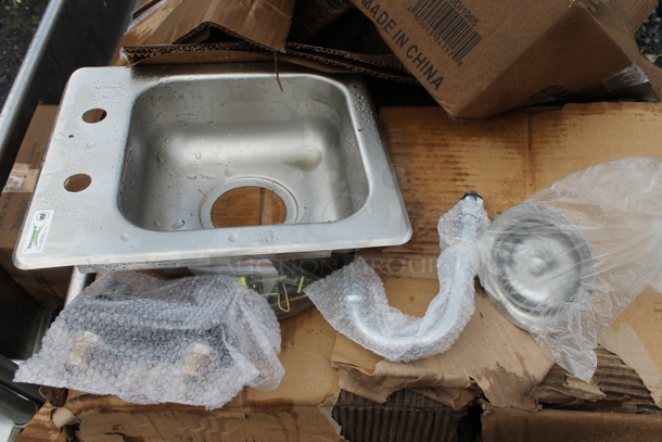 PALLET LOT OF 23 BRAND NEW IN BOX Regency 600DI1995 Stainless Steel Sinks. 23 Times Your Bid! - Image 2 of 5