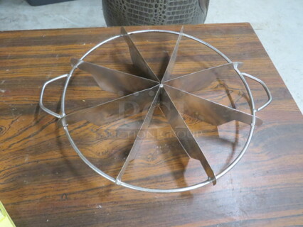 One Pie Slicer.