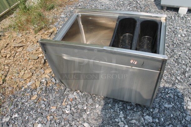 BRAND NEW SCRATCH AND DENT! Regency 600IB1824 Commercial Stainless Steel Underbar Ice Bin.  - Image 6 of 9