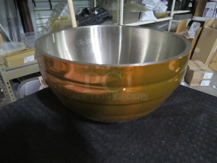 One NEW Vollrath 3.4 Quart Stainless Steel Double Wall Serving Bowl. #46591. 