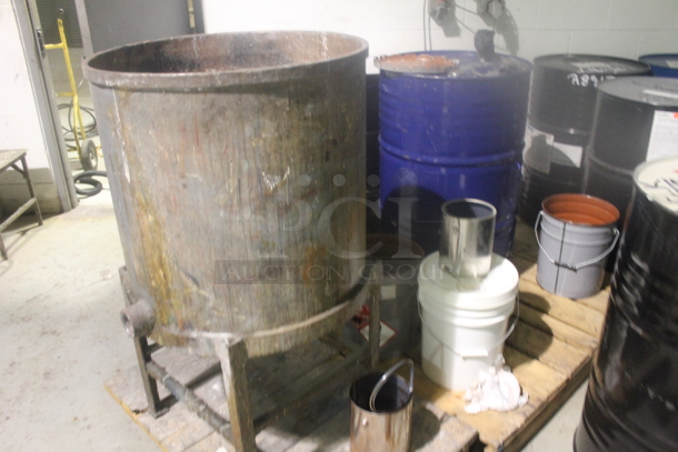 ALL ONE MONEY! Lot of 14 Barrels and 2 Pallets w/ Buckets and Metal Tank. BUYER MUST REMOVE. - Image 3 of 8