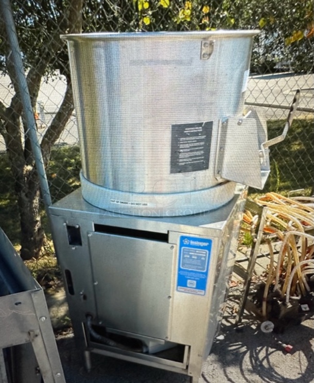 One Stainless Steel Insinger Vegetable Peeler. 208 Volt. 3 Phase. Model# 50-VP-2. 27X22X19 - Image 1 of 2