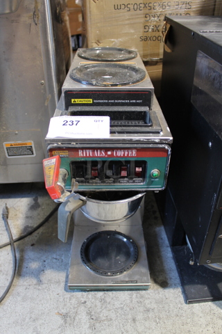 Bunn CWTF15 Stainless Steel Commercial Countertop 3 Burner Coffee Machine w/ Hot Water Dispenser and Metal Brew Basket. 120 Volts, 1 Phase. 