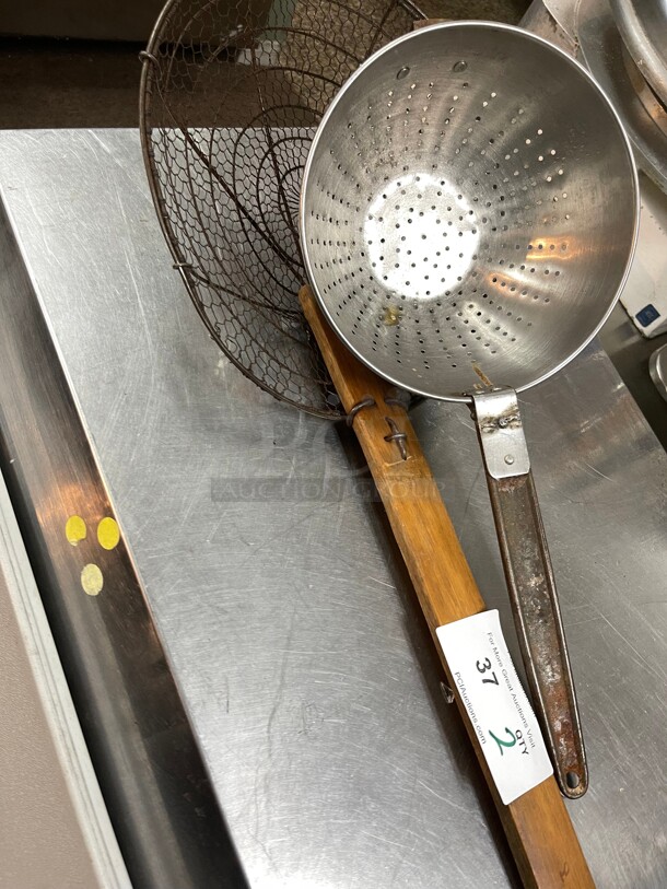 25inch Reinforced Heavy Duty Double Medium Tin Mesh Strainer with Wood Handle and 23 inch Heavy Duty Stainless Strainer With Metal Handle - Image 3 of 5