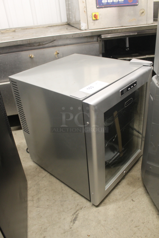 BRAND NEW SCRATCH AND DENT! Whynter WC-16S Stainless Steel  16 Bottle Thermoelectric Wine Cooler With Steel Wine Racks. 110V. Tested And Working!  - Image 2 of 5
