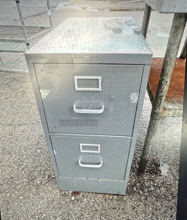 One 2 Door Metal File Cabinet. 15X26.5X29 - Image 1 of 1