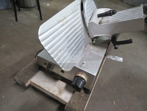 One Globe Deli Slicer. 120 Volt. Model# G12. Not Working. - Image 2 of 4