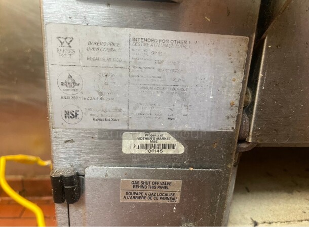 Bakers Pride GP-62 Pizza Oven - Double Deck,  Commercial Natural Gas NSF Tested and Working! - Image 7 of 8