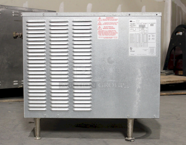 BEAUTIFUL! Taylor RC25N-27 Remote Condensing Unit Used With Frozen Margarita Dispenser. 208-230v/60hz/1ph  21-1/2x23-1/4x21-7/8.
Removed In Working Order From Fat Tuesday. - Image 1 of 6