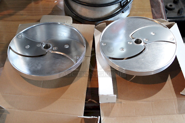 DOUBLE DOWN! New In The Box (1) Robot Coupe CL30 Series 27086 1/8" Slicing Disc & (1) CL Series 28064 3 mm Slicing Disc. 2x Your Bid - Image 5 of 8