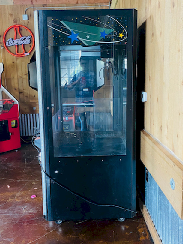 Pinnacle Claw Game. - Image 3 of 5