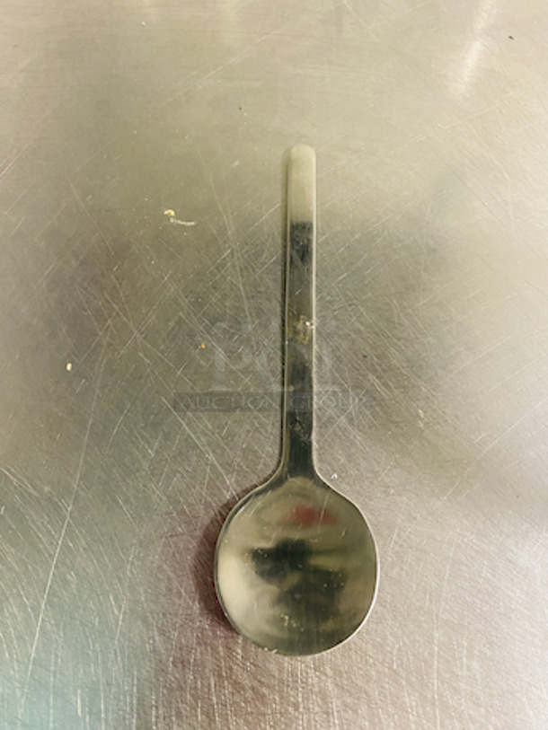 Variety of Smallware: 8qt Storage Container, Round Wheel Cutter, Sugar/Spice Container With Spoon. Rubber Oregano Label That Which Can Be Used On Multiple Containers. 

4x Your Bid.  - Image 7 of 9