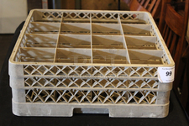 Vollrath TR8DDD Traex® Full-Size Beige 16-Compartment 7 7/8" Glass Rack.
19 3/4"L x 19 3/4"W x 8 3/4"H - Image 3 of 4