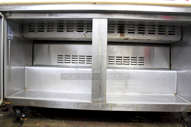 AWESOME! Avantco 178SCL260 - 60” Sandwich/Salad Prep Refrigerator. Includes: Cutting Board, (6) 1/9 Pans, (8) 1/6 Pans, (2) 1/3 Pans. Tested: Clean & In Working Order. 120v 7.8amps, 60hz, 1ph 60-1/2”W x 31”D x 42-1/2”H - Image 3 of 5