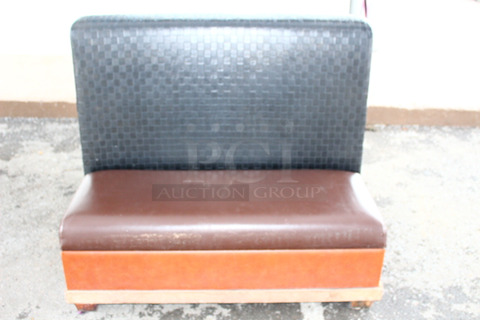 SWEET! TWO Double Sided Cushioned Booths. 48-1/2"x50"x42". 2x Your Bid